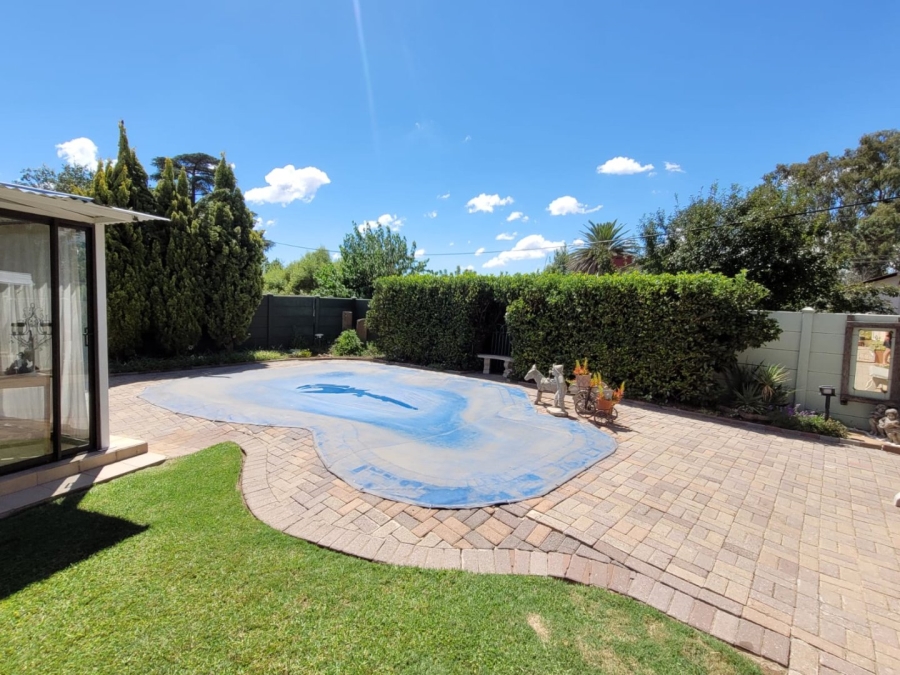 3 Bedroom Property for Sale in Odendaalsrus Free State